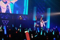 左からwac、PON。（提供：EXIT TUNES）