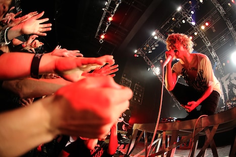 Hiro（Vo）（Photo by Kohei Suzuki）