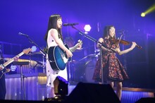 miwaと宮本笑里。（撮影：佐藤薫）