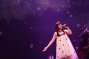 miwa「miwa "ballad collection" tour 2016 ～graduation～」東京・日本武道館公演の様子。（撮影：佐藤薫）
