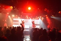 オトメ☆コーポレーションによるライブの様子。