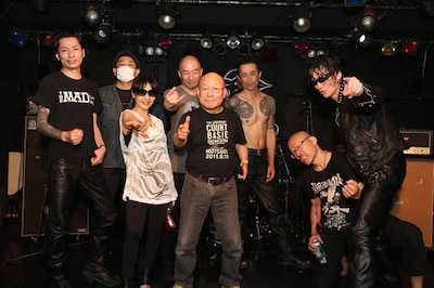 TRANSPARENTZ、坂田明、ギターウルフ。（撮影：月夜野ヒズミ）