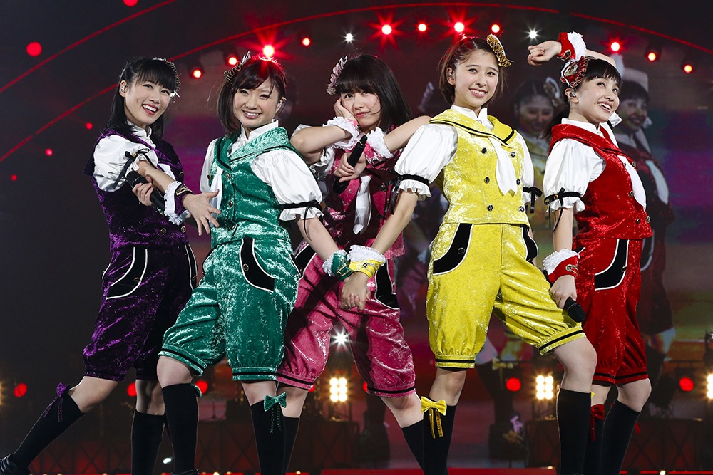 人気画像6位は「ももクロ、ドームツアー『大打ち上げ大会』＆『ももたまい婚』開催決定」より、ももいろクローバーZ。（Photo by YOSUKE KAMIYAMA）