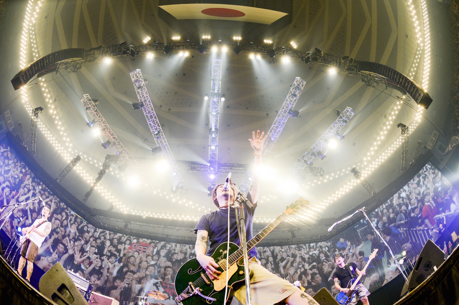 Ken Yokoyama「DEAD AT BUDOKAN RETURNS」の様子。（Photo by JON）