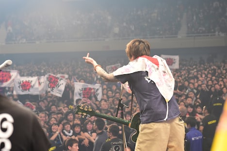 Ken Yokoyama「DEAD AT BUDOKAN RETURNS」の様子。（Photo by Teppei Kishida）