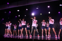 新潟・NGT48劇場での「ミュージャック」のロケの様子。（写真提供：関西テレビ）