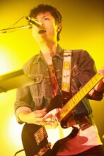 光村龍哉（Vo, G）（Photo by ATSUSHI KIMURA）