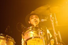 対馬祥太郎（Dr）（Photo by ATSUSHI KIMURA）