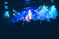 LILI LIMIT「#apieceofcake release tour oneman show」の様子。（撮影：永峰拓也）