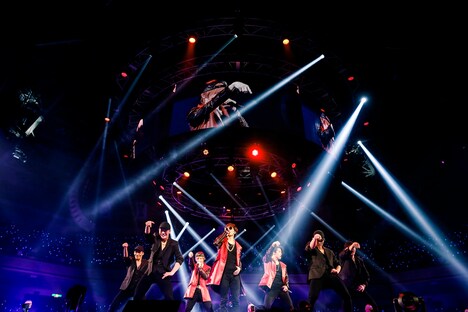 3月14日に東京・両国国技館で行われた「w-inds.15th Anniversary Live」の様子。(提供:ポニーキャニオン)