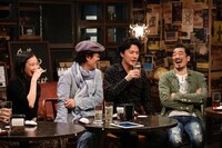 左から蒼井優、リリー・フランキー、福山雅治、宇崎竜童。 (c)フジテレビ