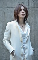 SUGIZO