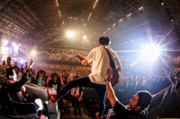 キュウソネコカミ「DMCC -REAL ONEMAN TOUR- EXTRA!!!」3月19日の千葉・幕張イベントホール公演の様子。（Photo by Viola Kam [V'z Twinkle Photography]）