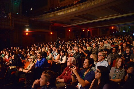 「WE ARE X」上映後の場内の様子。