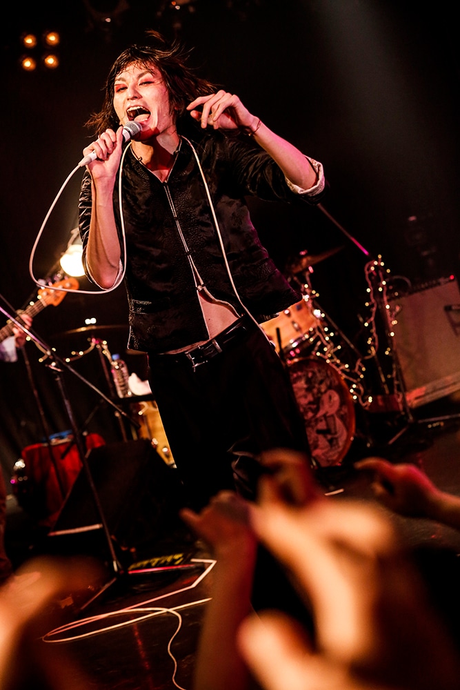 志磨遼平（Photo by HAJIME KAMIIISAKA）