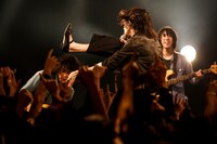 ドレスコーズ「the dresscodes R.I.P. TOUR」神奈川・Yokohama Bay Hall公演の様子。（Photo by HAJIME KAMIIISAKA）