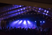 [Alexandros]（Photo by Abbey Raymonde）