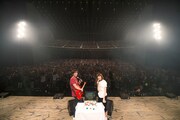 「住宅情報館 presents Every Little Thing 20th Anniversary Best Hit Tour 2015-2016～Tabitabi～」東京公演の様子。左から伊藤一朗（G）、持田香織（Vo）。