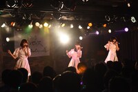 Negiccoによるライブの様子。