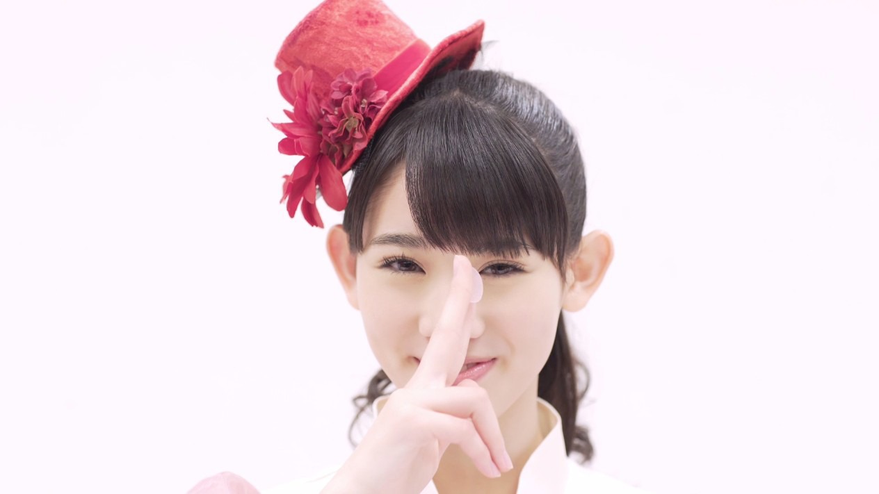 「Cherie!」MVのワンシーン。