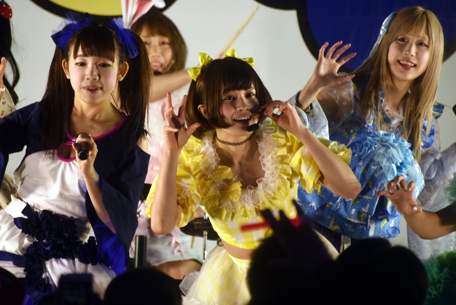 バンドじゃないもん！