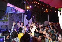 水曜日のカンパネラのライブの様子。