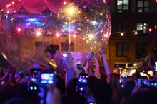 水曜日のカンパネラのライブの様子。