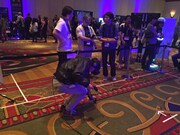 KDDIによるVR体験ブースの様子。