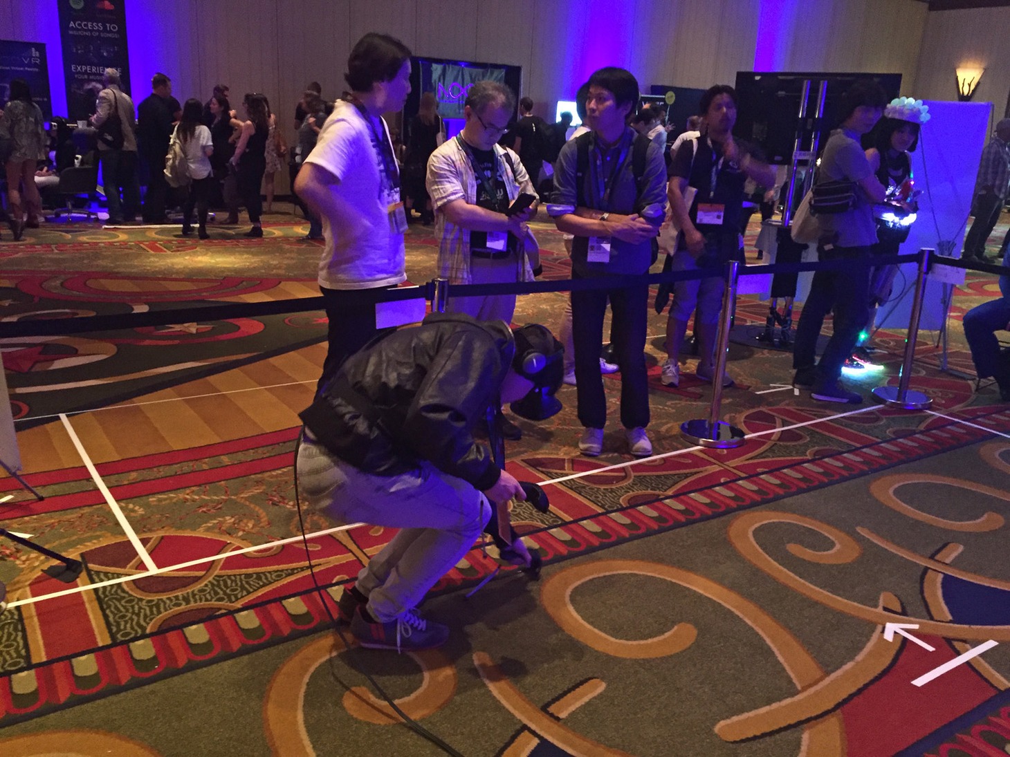 KDDIによるVR体験ブースの様子。