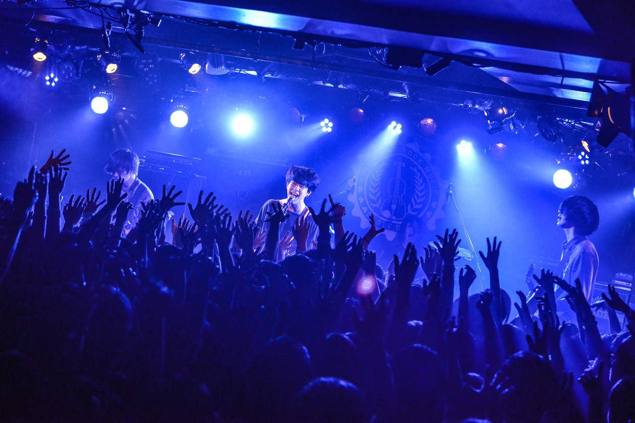 Shout it Out（Photo by AZUSA TAKADA）