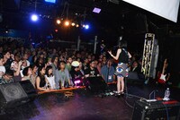 Reiのライブの様子。