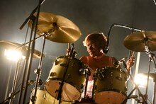 ルリちゃん（Dr / 女王蜂）（撮影：釘野孝宏）