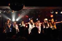 「PiiiiiiiN 3カ月連続出張定期公演 ～Road to Zepp DiverCity～」大阪公演の様子。