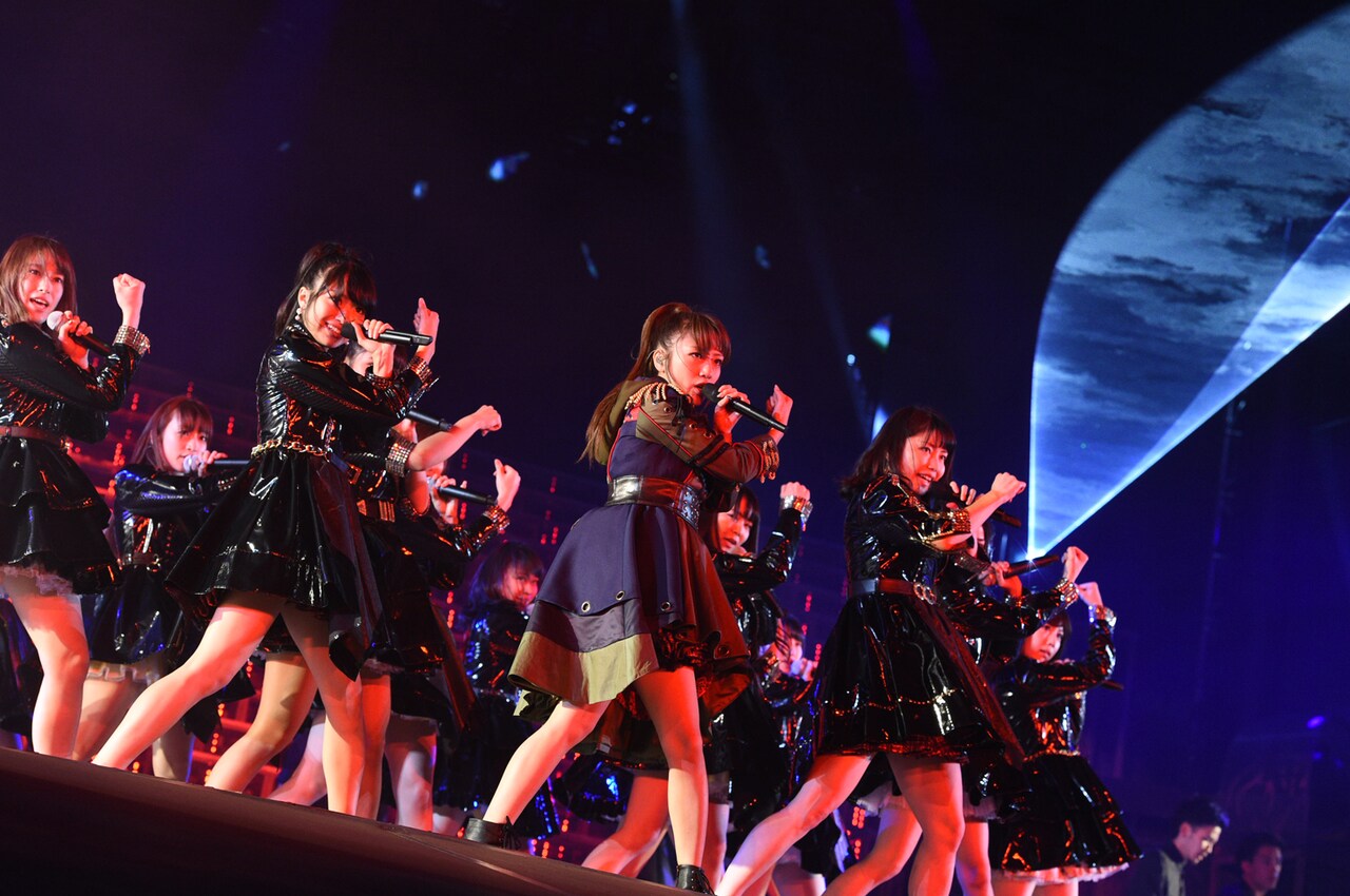 卒業生も集結！AKB48高橋みなみ、卒コン全31曲でセンター務める