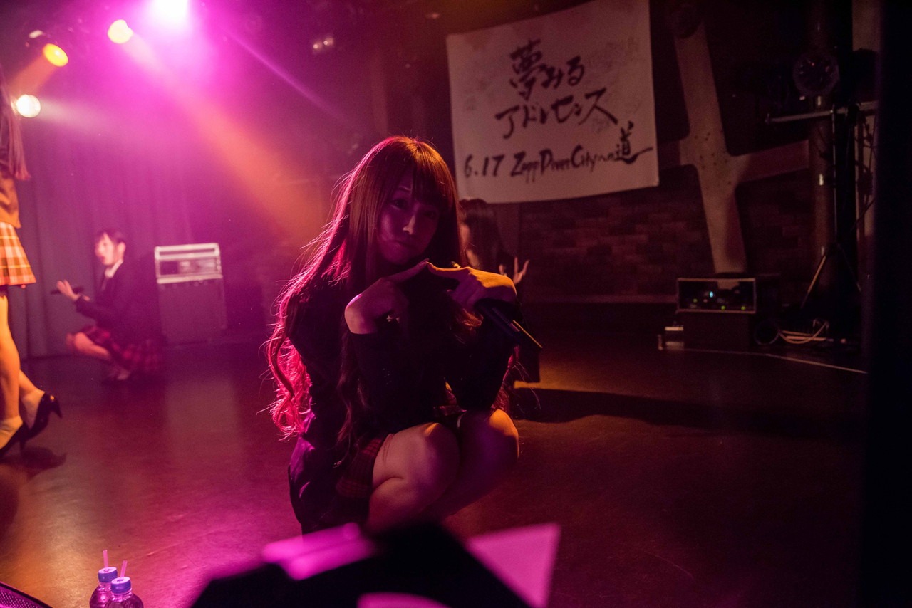 志田友美（撮影：稲垣謙一）