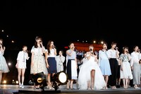 「桜の木になろう」披露時の様子。「