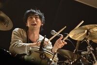 鈴木貴雄（Dr / UNISON SQUARE GARDEN）