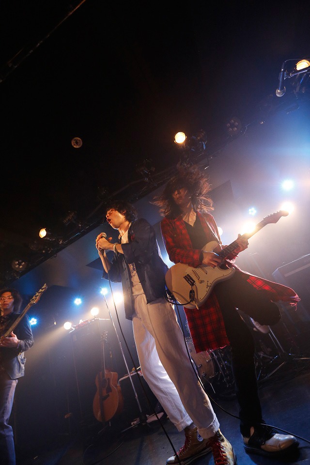黒猫チェルシー「2016全国7都市『グッバイ』リリースツアー」東京・新代田FEVER公演の様子。（撮影：平野タカシ）