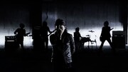 lynch.「NIGHT」ミュージックビデオのワンシーン。