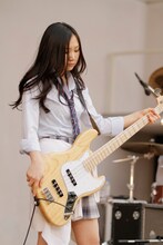 Fumiha（B, Cho）（撮影：入日伸介）