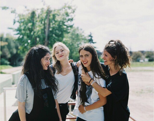 Hinds（Photo by Salva Lopez）