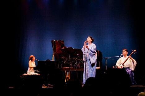 「矢野顕子 40th Anniversary 第1弾“ふたりでジャンボリー”」初日公演の様子。（撮影：五十嵐一晴）