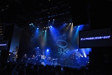 牧野由依「Yui Makino 30 Selection」の様子。