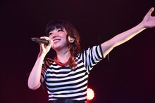 牧野由依「Yui Makino 30 Selection」の様子。