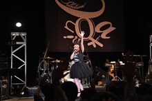 牧野由依「Yui Makino 30 Selection」の様子。