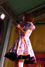 デビュー当時のサンストリート亀戸でのライブを観ていたファンが会場にいたことに驚くKaede。