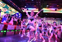 「パーリーピーポーエイリアン」MV撮影の様子。