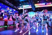 「パーリーピーポーエイリアン」MV撮影の様子。