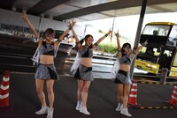 左から佐藤綾乃、古川小夏、新井愛瞳。