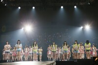 「HKT48 春のライブツアー ～サシコ・ド・ソレイユ2016～」ファイナル公演の様子。(c)AKS